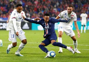 2019-09-22T205706Z_46489166_RC1F2C8FD720_RTRMADP_3_SOCCER-FRANCE-LYO-PSG-REPORT-min